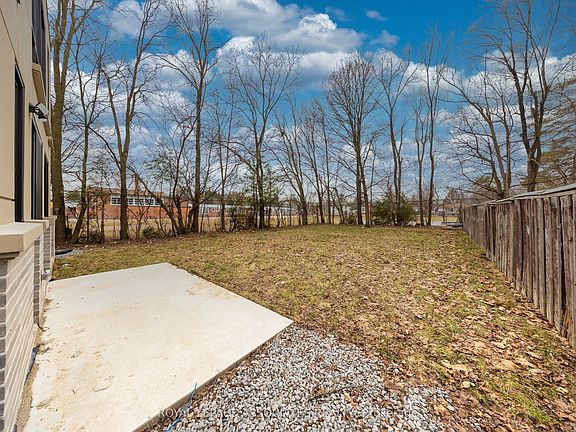 3rd image of 28 Bobmar Rd