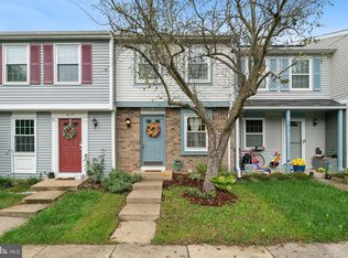 1615 Purple Sage Dr, Reston, VA 20194