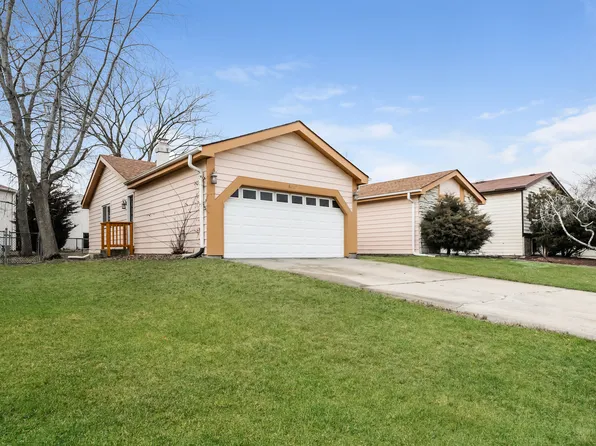 8037 W Magnolia Dr, Frankfort, IL 60423