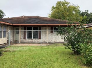 208 Kolb Rd, Pasadena, TX 77502