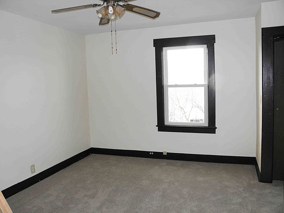 5th image of 23 N Orchard St