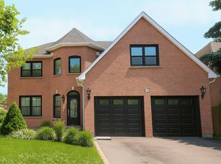 28 Fairmeadow Pl E, Whitby, ON L1N 8W5