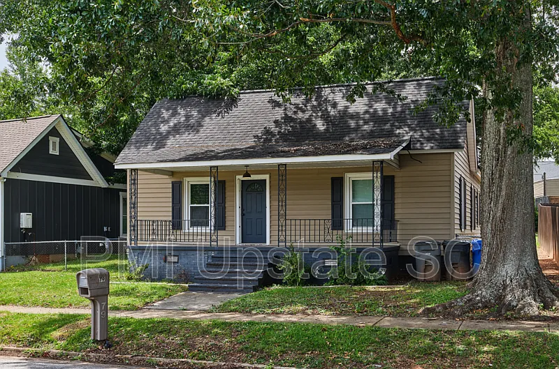 2 bed, 2.0 bath, 1235 sqft, $1,500 — Photo 2