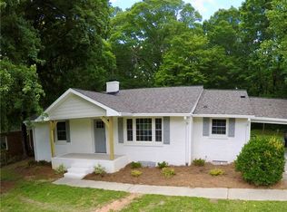 2617 Fairlawn Dr, Winston Salem, NC 27106