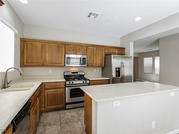 4th image of 6591 Gertrude Ct