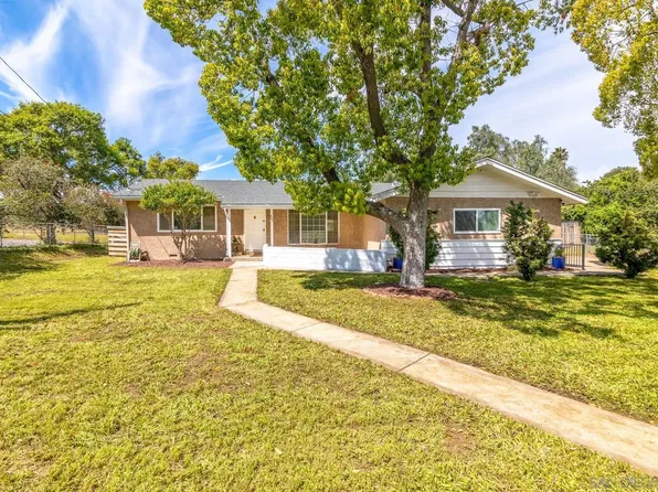 945 Cimarron Ter, Escondido, CA 92029