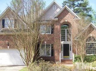 109 Lewey Brook Dr, Cary, NC 27519