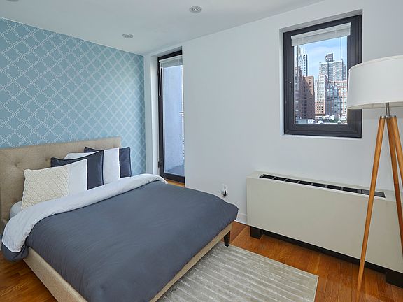 4th image of 215 E 81st St Penthouse F