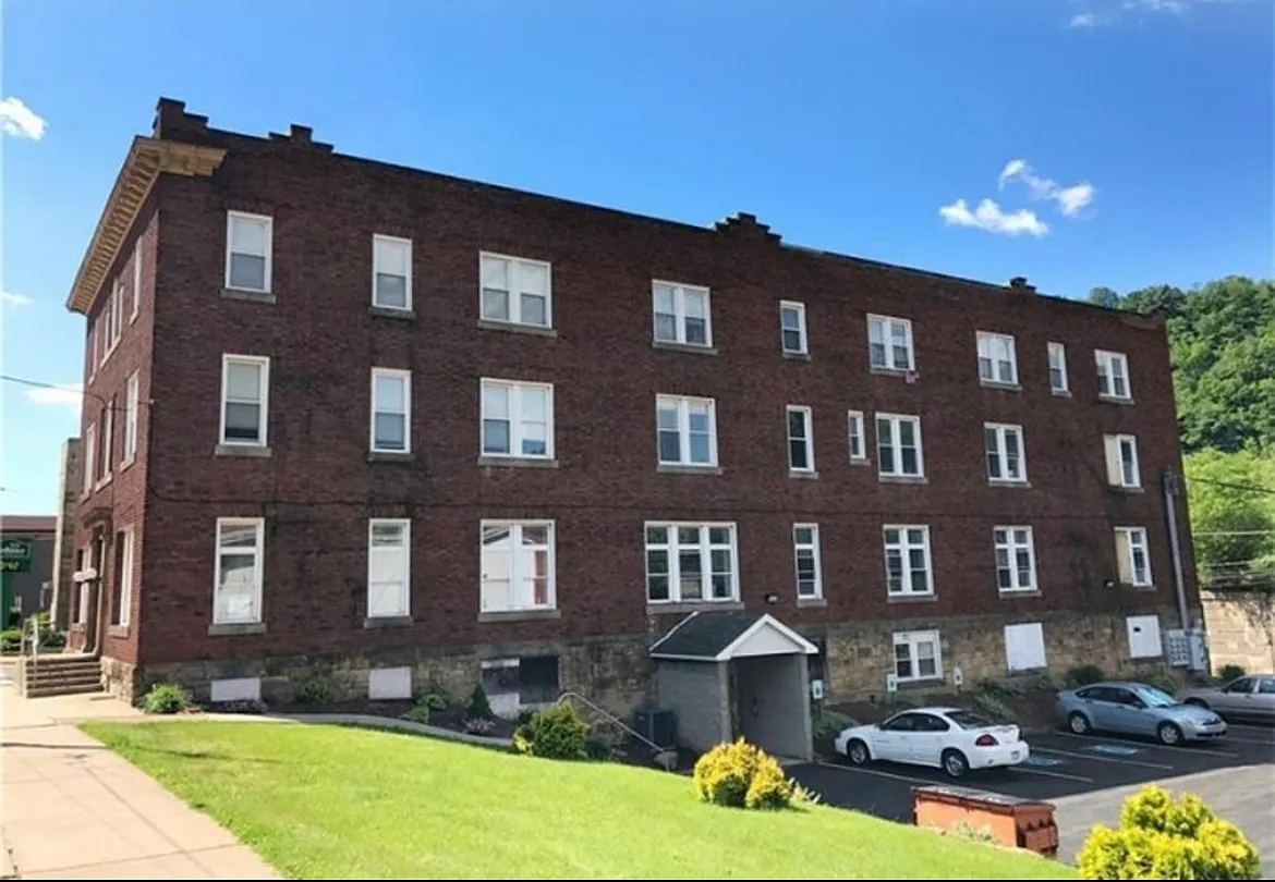 1 bed, 700 sqft, $750 — Photo 2