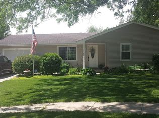 1100 Clark Cir, Underwood, IA 51576