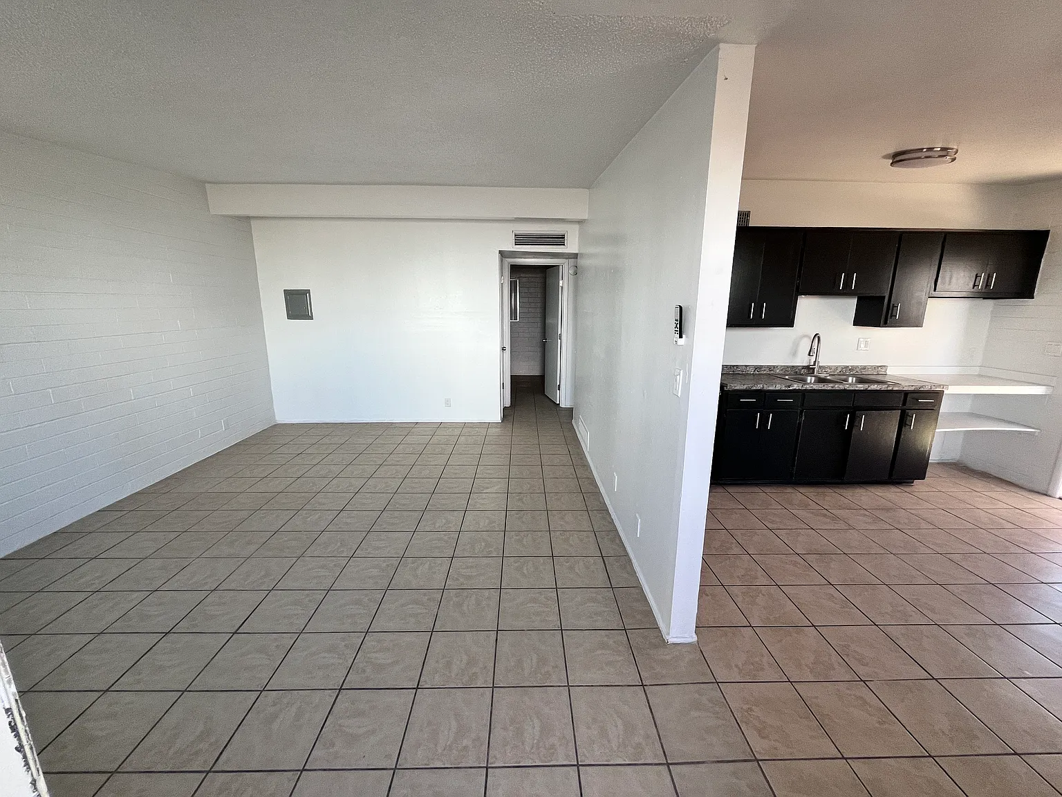 2 bed, 798 sqft, $995 — Photo 4