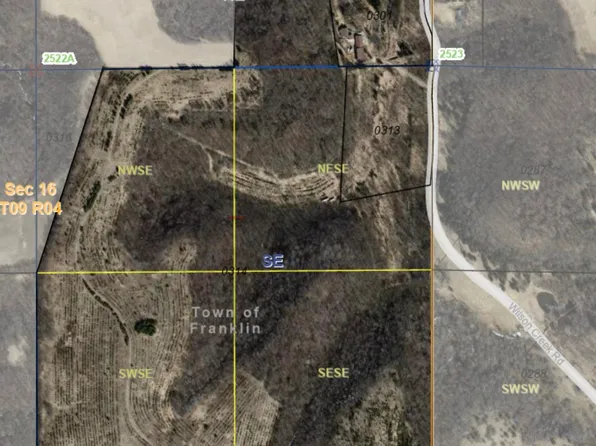 S10695 Wilson Creek Rd, Spring Green, WI 53588