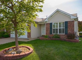 24 Hunting Manor Dr, Saint Charles, MO 63303