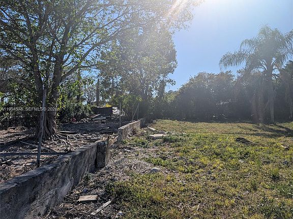 5th image of 14490 SW 264th St