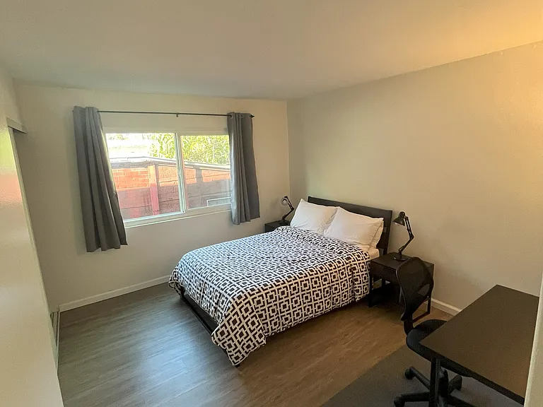 Bedroom 3 (Full bed)