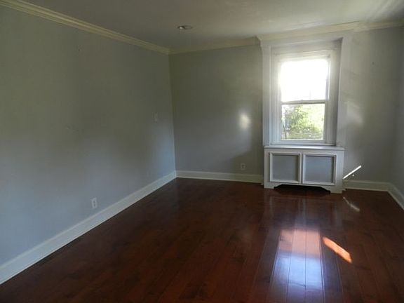5th image of 730 River St