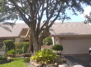 9560 NW 31st Pl, Sunrise, FL 33351