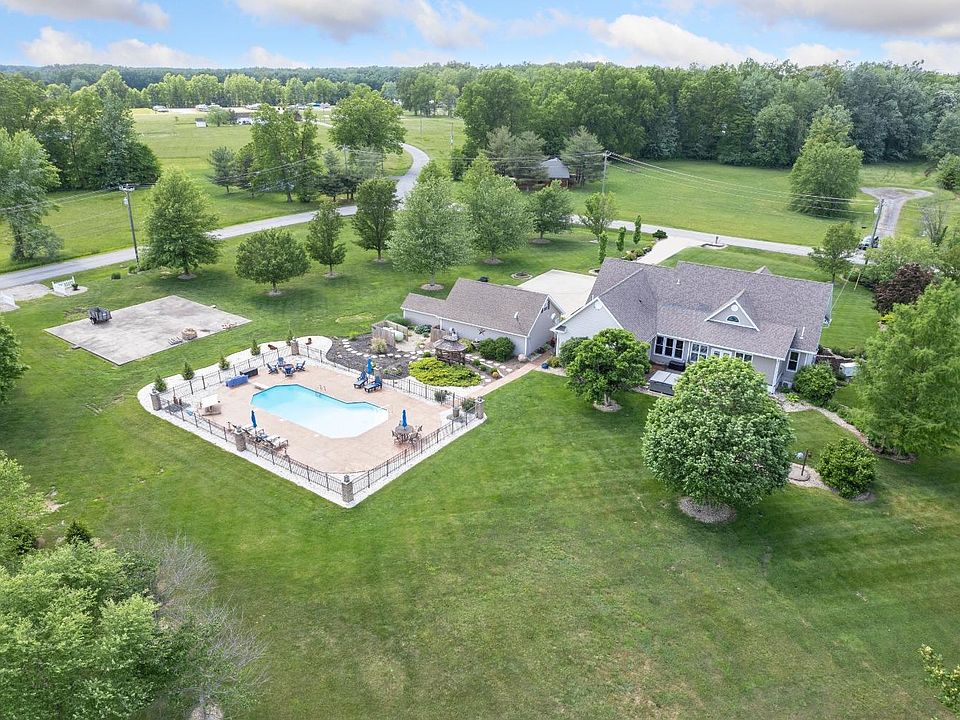 402 Waynoka Dr, Lake Waynoka, OH 45171 MLS 1740802 Zillow