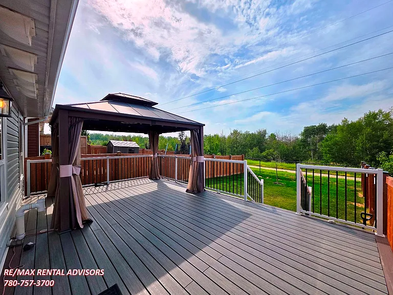 3885 Robins Cres NW — Photo 24