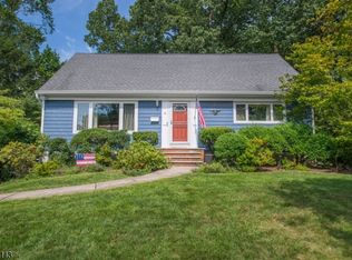 3 Lockward Rd, Caldwell, NJ 07006