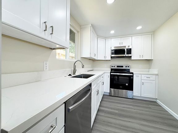 3rd image of 2410 River Rd #B