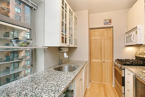 Sold by Corcoran | media 19