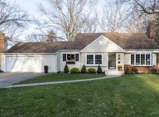190 Sunset Ter, Orchard Park, NY 14127