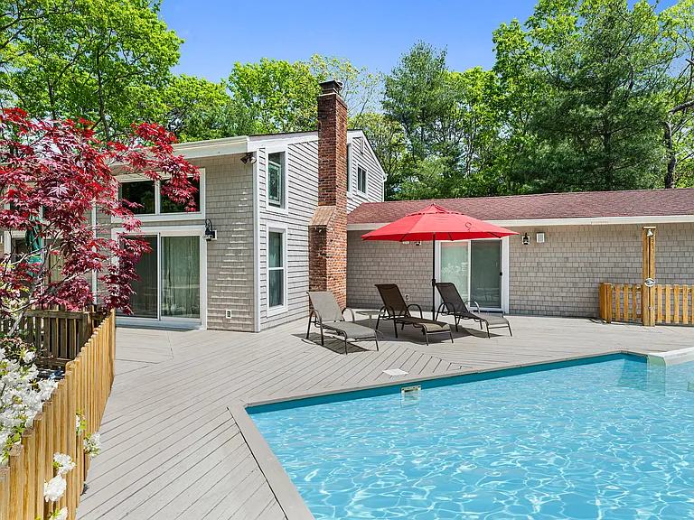 13 Diane Dr — Photo 13