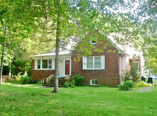 32 Legion Rd, Oak Ridge, NJ 07438