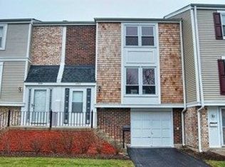 1997 Oxford Ln, Hoffman Estates, IL 60169