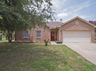 111 Terra Dr, Elgin, TX 78621