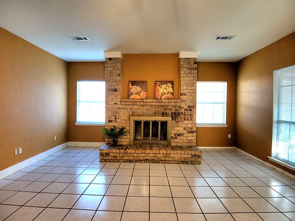 4th image of 7111 Forestview Dr