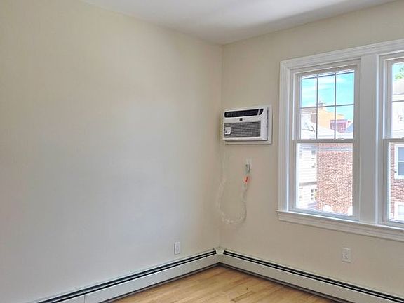3rd image of 359 N 12th St APT 2