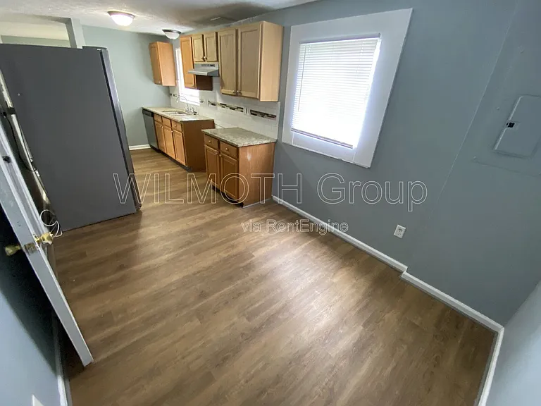 11405 Dunshire Dr — Photo 6