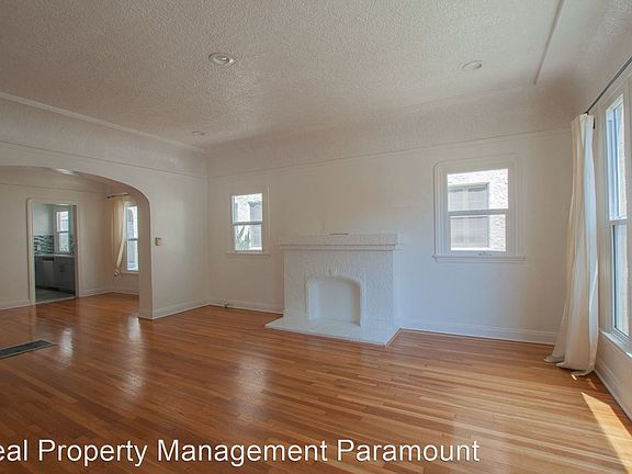 3rd image of 333 N Sierra Bonita Ave