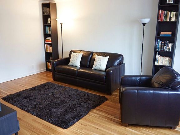 3rd image of 2325 37th St #2