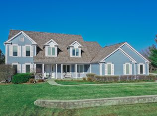 5230 Hilltop Rd, Long Grove, IL 60047