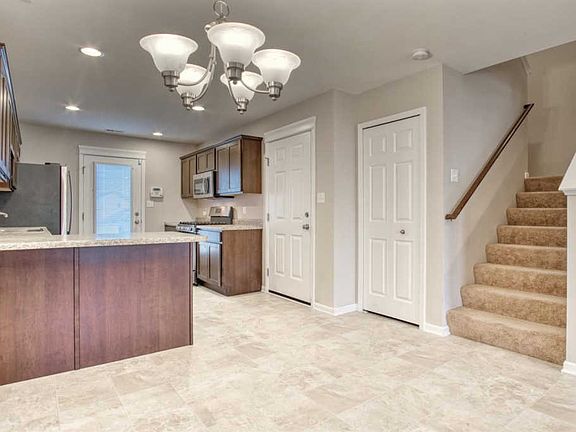 5th image of 13833 Prospect Dr