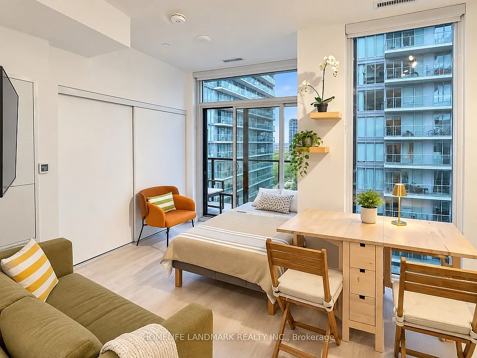 117 Broadway Ave #1903