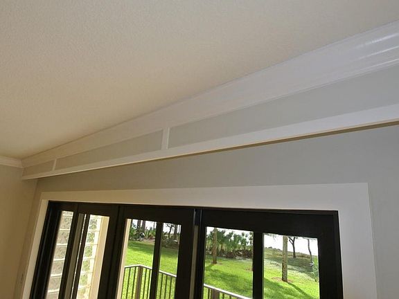 5th image of 1001 Seafarer Cir APT 106