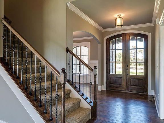 3rd image of 1315 Barnsdale Pl Lot 23