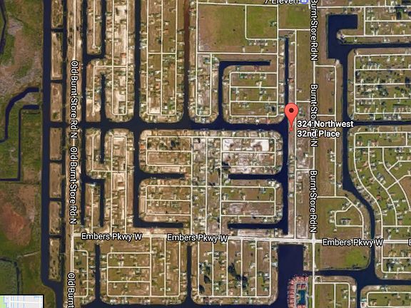 4th image of 324 NW 32nd Pl