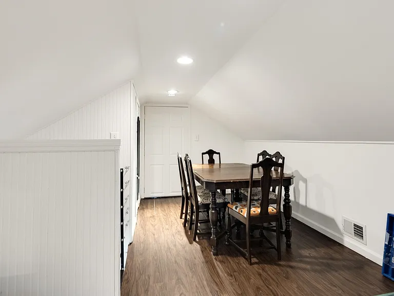 731 Buck St — Photo 11