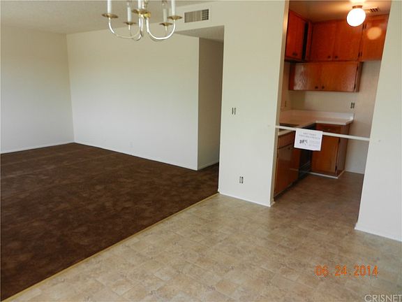 4th image of 12717 Vanowen St APT 204