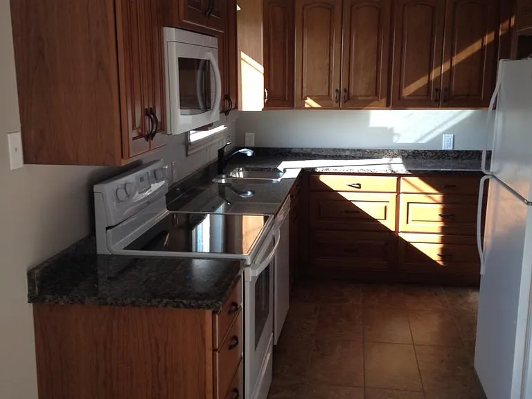 379 N 250 E — Photo 7