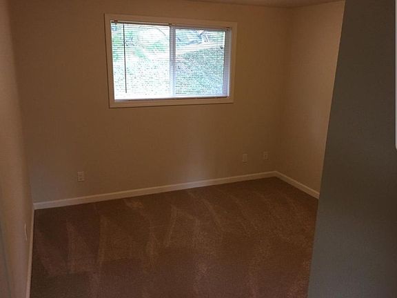 2nd image of 11615 91st Ln NE APT 8