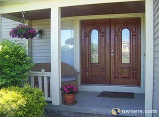 220 Silver Fox Cir, Rochester, NY 14612