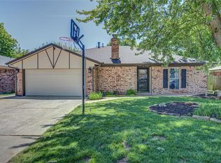12420 SW 5th St, Yukon, OK 73099