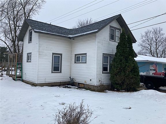 3rd image of 321 E Greenville Street