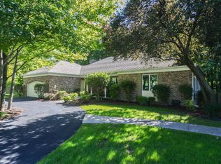 1936 Beard Dr SE, Grand Rapids, MI 49546